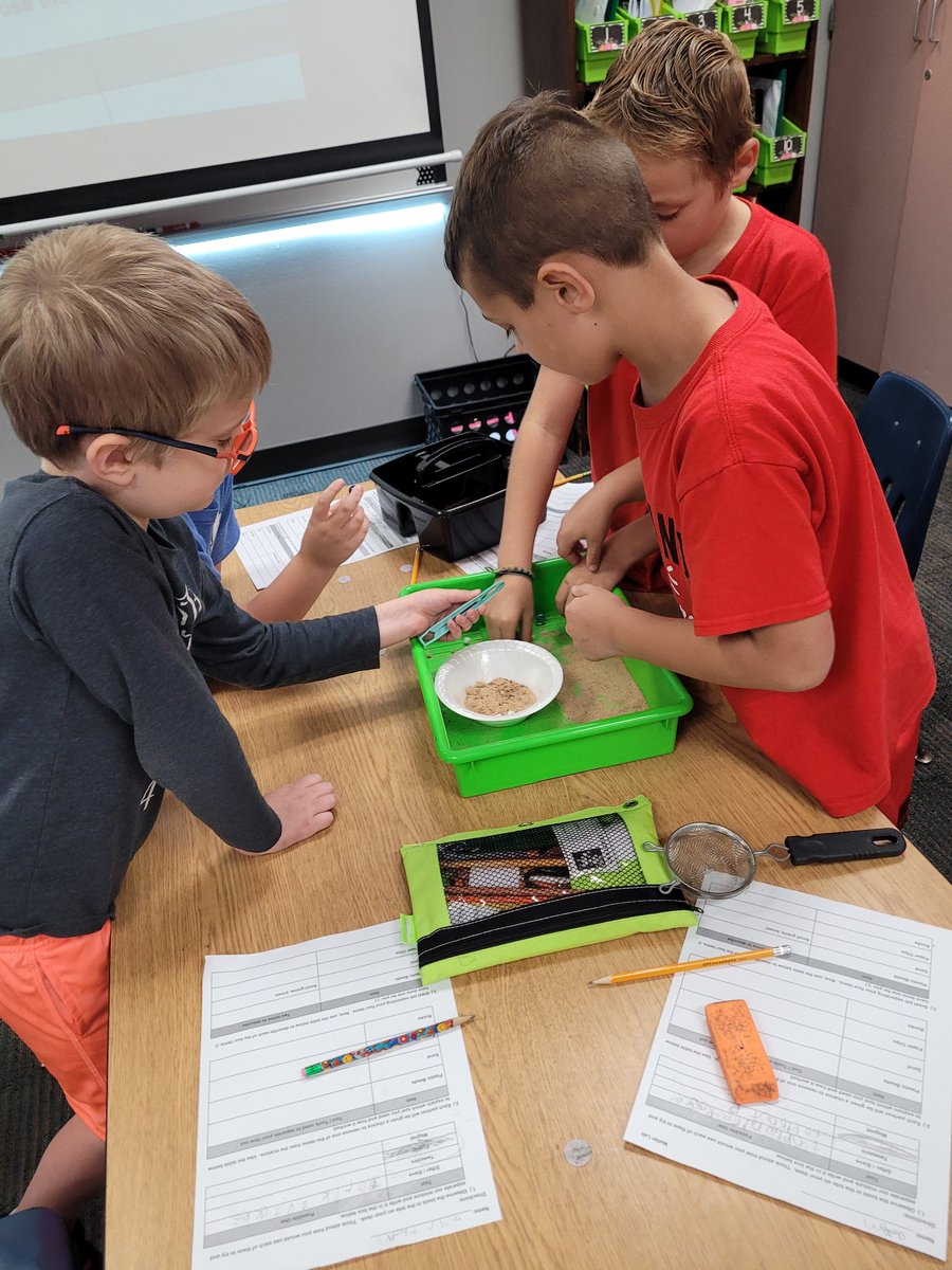 MrsSeibertWHE's tweet photo. Matter Lab! Students had to figure out how to separate the mixture using the tools provided! #WHE #Matter #HumbleISD https://t.co/5ZLo9VH8r6