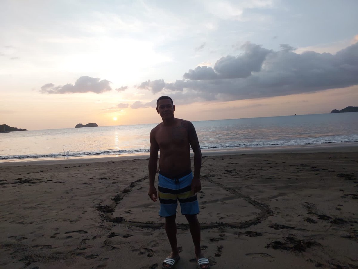 Dicen que en el mar la vida es más sabrosa 🏖🌅