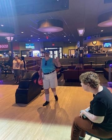 Communitas1954's tweet photo. A fun night out bowling! #BetterTogether #WeAreCommunitas https://t.co/alsgdNWP52