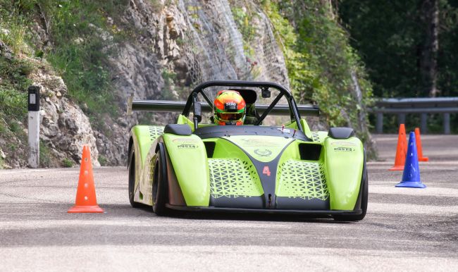A poche ore dalla chiusura delle iscrizioni, sono già 71 i piloti inseriti nella lista ufficiale compilata dalla Scuderia Trentina, che ormai conta i giorni mancanti al decimo «Slalom Sette Tornanti». Presenti i primi quattro della classifica tricolore: bit.ly/3R39cBy