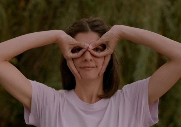 🎥• #CineDocumental 

Viaje a Alguna Parte, 2021

Una película centrada en Fernando Fernán Gómez y su mujer, la también actriz y escritora Emma Cohen. Su nieta Helena de Llanos, dirige este trabajo que parte al heredar la casa de sus abuelos.

¿Lo vieron?