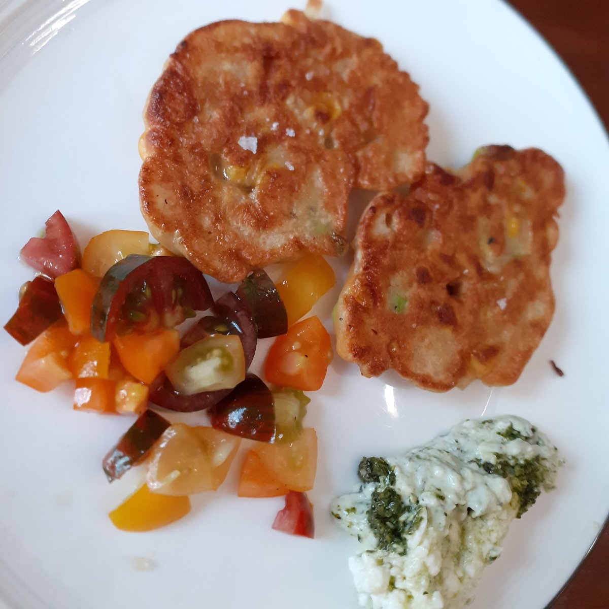 wordcurio's tweet photo. Sweetcorn fritters, tomato salsa and feta and yoghurt dip. Delicious. #goveggies #food https://t.co/lHkSTwQDu4