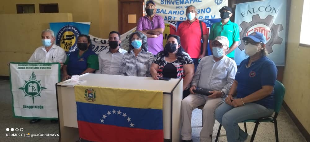 nuevodiaenlinea's tweet photo. #NuevoDía #Onapre | 🗣️👉¿Sabes cuándo y dónde será la nueva protesta pacífica contra el instructivo de la #Onapre en #Coro? 

MÁS INFORMACIÓN AQUÍ 👇
https://t.co/V040fPP7p5 https://t.co/wNizERO3X8