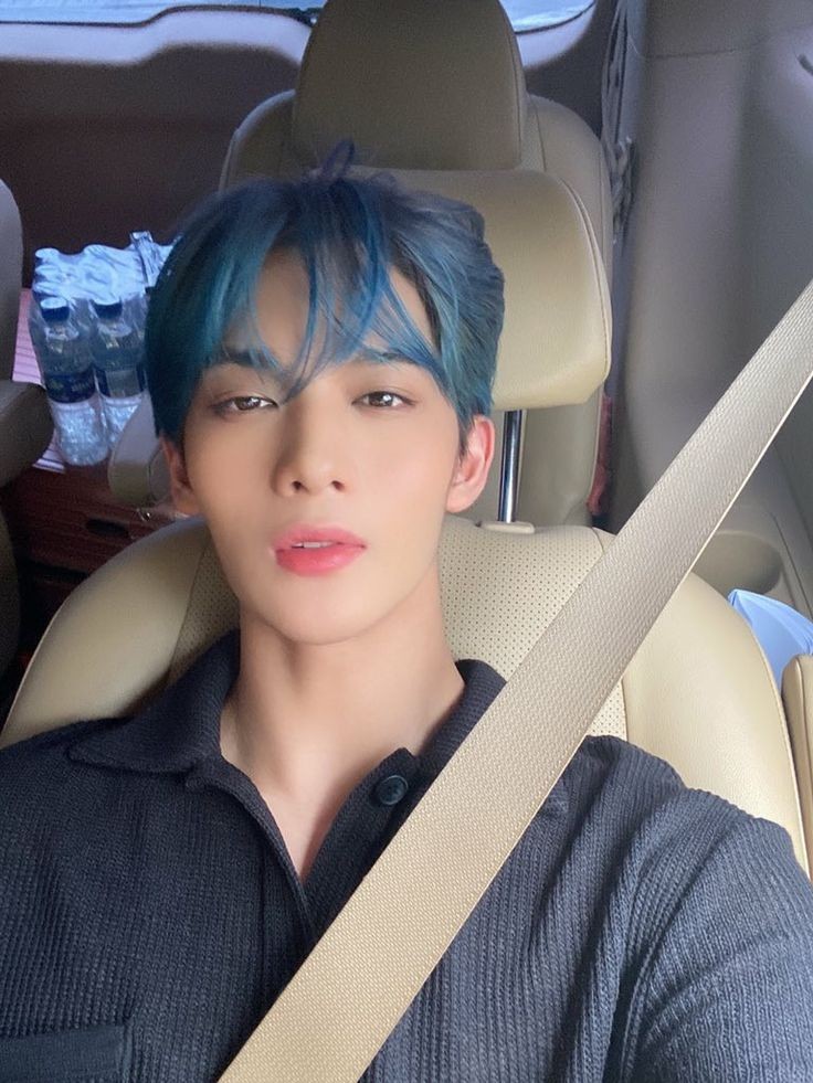 _IamATINY_00's tweet photo. Está por el pelito azul de ambos jiji <33
#CIX #CIX458 #baejinyoung #FIX #selcaday #alexito https://t.co/7dLod0zbGu