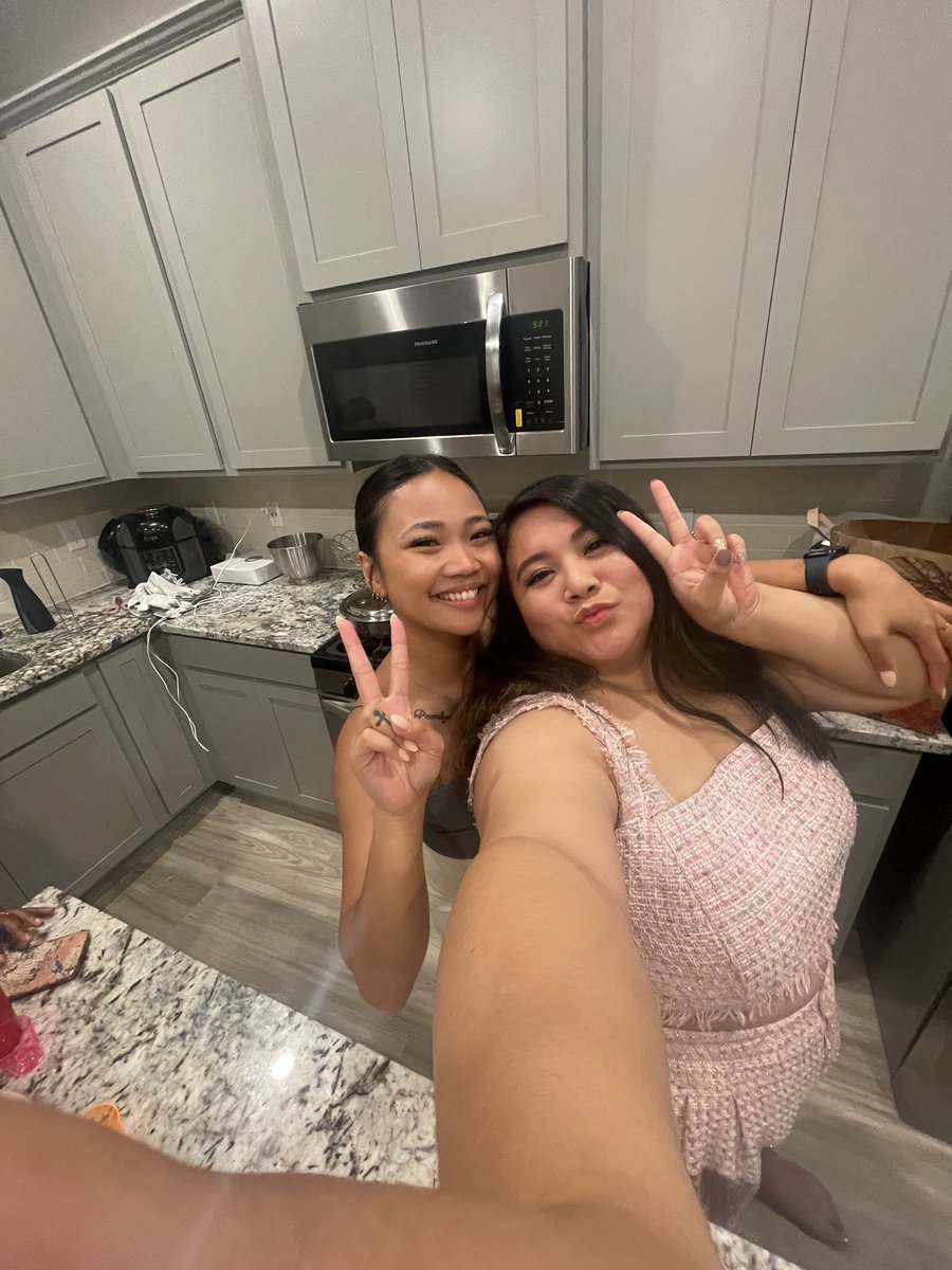 _rachelanneee's tweet photo. When your mans gets covid on you bday weekend so it becomes your bach weekend https://t.co/TJJ0LrJ9DA