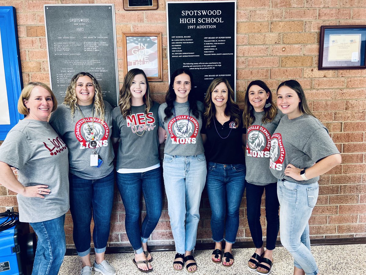LKapuchuck's tweet photo. Learning with the awesome grades 3-5 ⁦@LIONSMES⁩ teachers today! #mesfamily ⁦@rcps_va⁩ https://t.co/ANuoUg7ODe