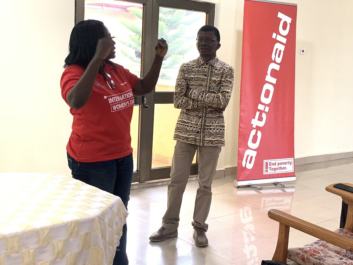 YoungUrbanWomen's tweet photo. As part of our advocacy for Gender Responsive Public Services, the Volta region team recently had an engagement with Stakeholders in the Adaklu district to present findings of a water audit conducted in Adaklu Kpetoe, Hehekpoe, Dakpo and Kpetsu.
#YuwMovement https://t.co/skLt1TRb6I