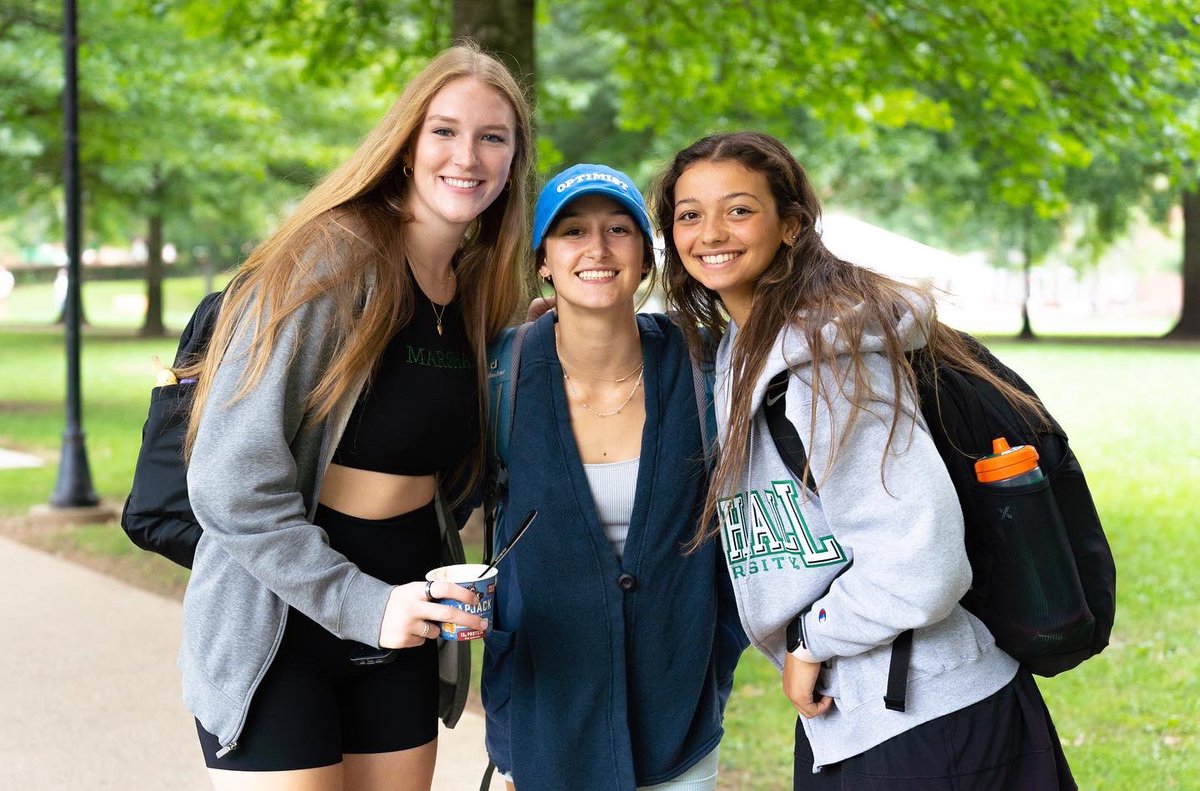 marshallu's tweet photo. Happy First Day of Classes to our #MarshallUFamily! 
Tag a friend you missed over summer break ⬇️
#BackToMarshallU #BackToSchool #MarshallUStudents #MarshallUMonday https://t.co/FUCFUFiHJD