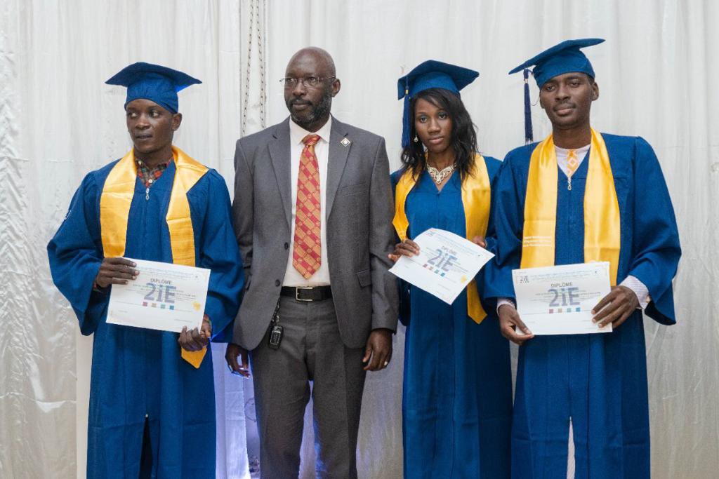 SM_Coulibaly's tweet photo. Félicitations aux nouveaux ingénieurs maliens de l'école panafricaine 2IE et beaucoup de succès dans leur nouvelle carrière ! 

#SeydouMamadouCoulibaly
#CultureDeLExcellence 
#Jeunesse 
#Mali 
#SMC https://t.co/wDbGwEzymW