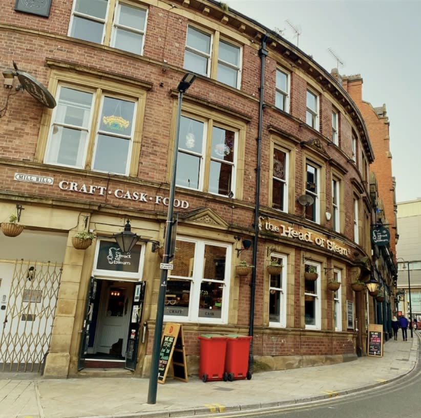 HOS_LeedsMH's tweet photo. Heading to Leeds Fest this weekend? Like drinks offers? Make sure to stop by The Head of Steam, show us your wristband or ticket at the bar and you'll get 15% off your first round of drinks!

#leedsfest #leedsbeer #leedslife #cameronsbrewery #tooth&amp;claw #leedspubs #headofsteam https://t.co/ZhL73U5bPc