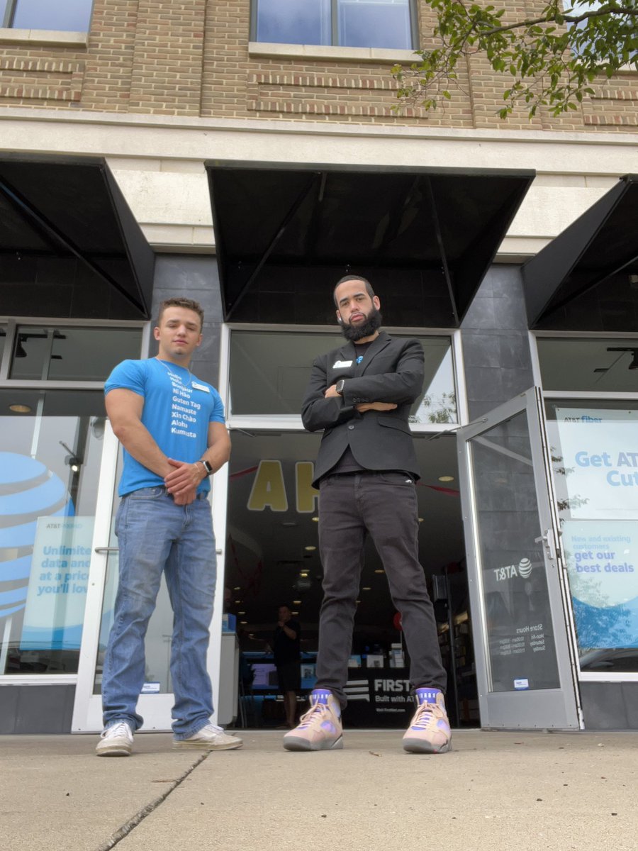 Drew is one of the new hires at The Greene. Drew is a young shark 🦈 ready to eat anything on his way. He is into real estate and fitness💪🏽. Opportunities motivate Drew. #letseat #OHPA #LifeAtAtt #TeamMotivate #NewHire