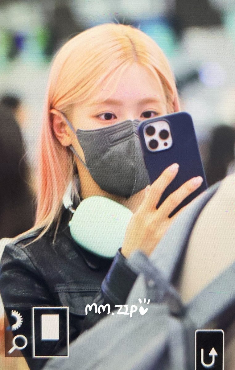 mm_zip97's tweet photo. 220822 

🥰🥰

#미연 #여자아이들 #아이들 
#MIYEON #GIDLE https://t.co/ZrTbwyKBAi