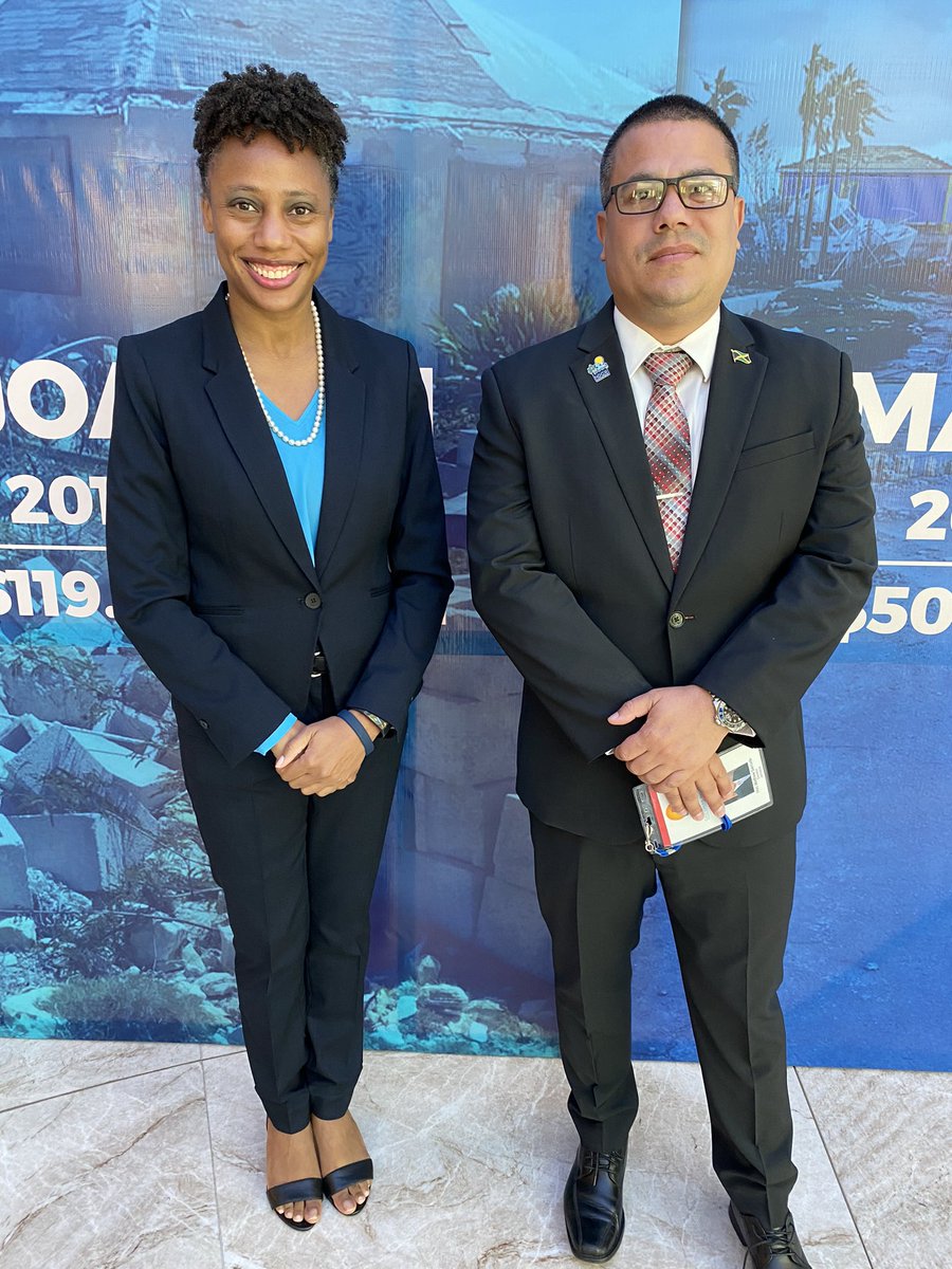 Last week myself &amp; <a href="/roper_le/">Le-Anne</a> of <a href="/CcdJamaica/">CCD Jamaica</a> set off to rep MHPM <a href="/andrewholnessJM/">Andrew Holness</a> at the #CaribbeanRegionalHeadsofGovernment Meeting in Prep for #COP27 held in the Bahamas.  

In the margins of the meeting we had several discussions &amp; bi-lat meetings with colleagues. 

Pt1.