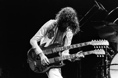 Zepp_mart's tweet photo. Led Zeppelin at LA Forum
USTour 1977
#LedZeppelin
#JimmyPage π
#Zoso
#LedWallet
#TheOldGirl
#JamesMcGregor
#Pagey ...
StairwayToHeaven https://t.co/Yc5wXnkSVv