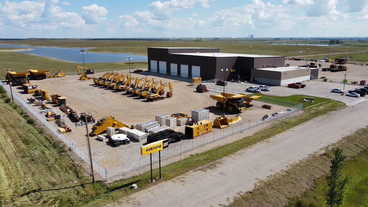 finningcanada's tweet photo. What a great past year at Finning Estevan! These pictures taken by our Customer Service Manager, Jayden shows how much we have grown and are able to support more customers. Call 1-(306)-634-3311 to speak to one of our team members at Estevan today.
#Finning #FinningCA https://t.co/IN3nwVMsPx