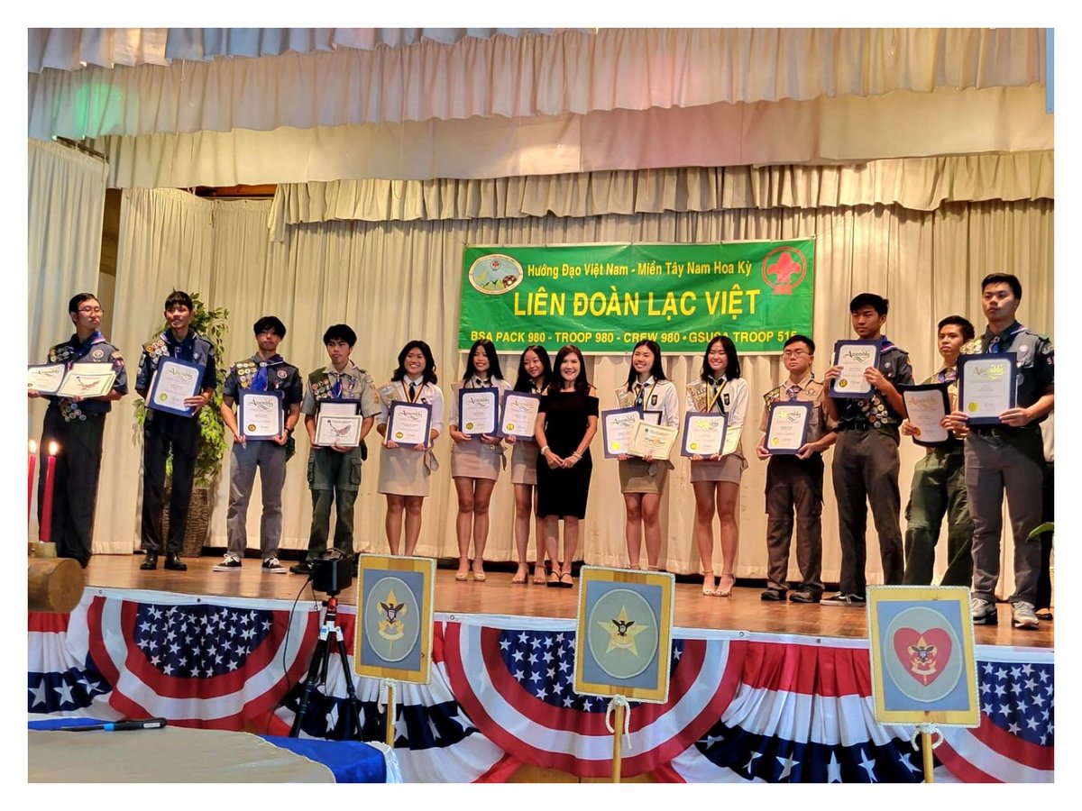 SenJanetNguyen's tweet photo. Congratulations to the Boy Scouts and Girl Scouts of Lien Doan Lac Viet for earning your newest commendations. These #BoyScouts have been promoted to Eagle Scouts, while the #GirlScouts earned their Gold Award. I wish you all continued success in your troops! #72AD https://t.co/mtKODtnnV9