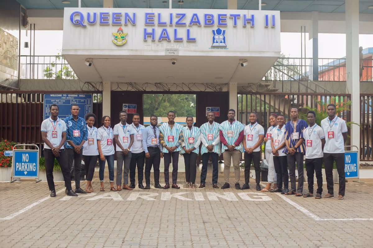 citizens_queens's tweet photo. Queens hall senior citizens eventually extend their allegiance and full support to Frank Owusu as he aspires to be the next SRC president. We entreat all to believe in this course and vote Frank Owusu as your next SRC president.
#KNUST https://t.co/yCoFx3dWE4