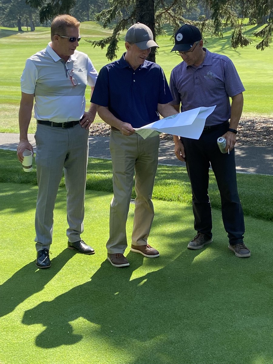 Doug Carrick on site ⁦<a href="/RoyalMayfair/">Royal Mayfair</a>⁩ to review exciting new long range concepts for the golf course. Stay tuned!!