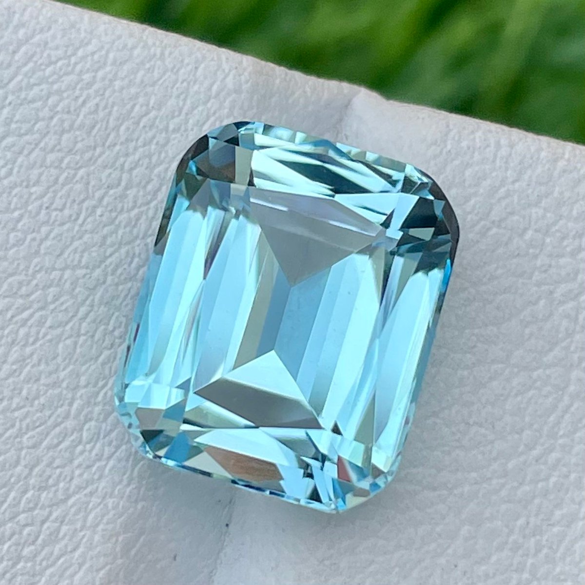 IvenoCarolus's tweet photo. AAA Faceted Swiss Blue Topaz Approximately 13 Carat Single Piece December Birthstone Jewelry.
#carat #Birthstone #Jewelry #December #AaaFaceted #TopazApproximately #Single #piece #finefacetedgems #EtsyEmail
๐https://t.co/7IXhbWY4BG https://t.co/69jBbnwxL0