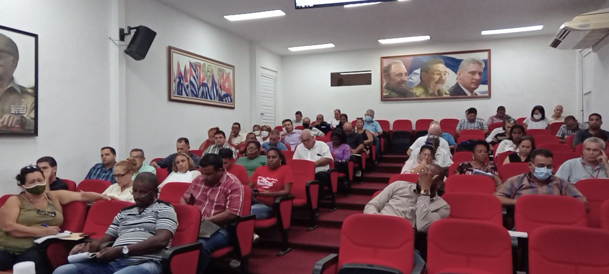 #ALoMambíChapeando #MovimientoPopular , se  presenta por <a href="/OrestesLlanes/">Llanes</a> en reunión #PCCGobierno motivados por el 62 aniversario <a href="/FMC_Cuba/">FMC de Cuba</a> el reinicio del Curso Escolar <a href="/DpeLaHabana/">Dirección General de Educación La Habana</a> y el referendo del nuevo #CódigoSí   <a href="/gobhabana/">Gobierno La Habana</a> <a href="/PartidoPCC/">Partido Comunista de Cuba</a> <a href="/PresidenciaCuba/">Presidencia Cuba 🇨🇺</a>