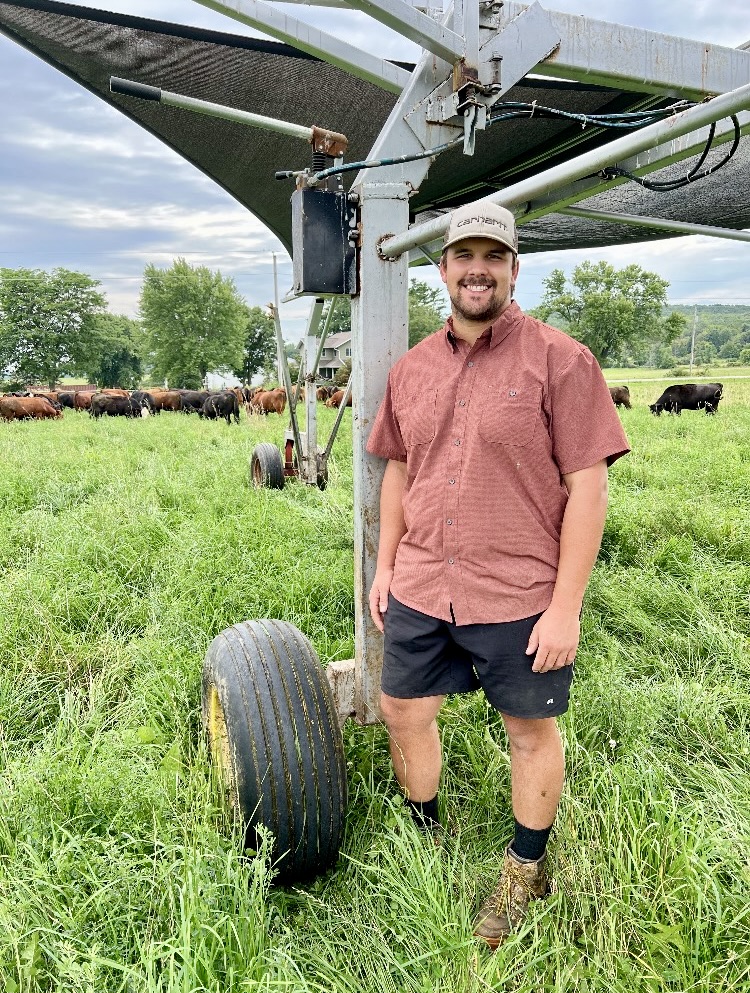 Grassland2_0's tweet photo. “I switched to rotational #grazing, at first, for the benefits to cattle health... I've gained appreciation for the environmental benefits–improving soil health, limiting water runoff, increasing habitat for birds/pollinators.”-Connor Laukant, Wisconsin grazier #ShowUsYourPasture https://t.co/L4DP1UuEgM