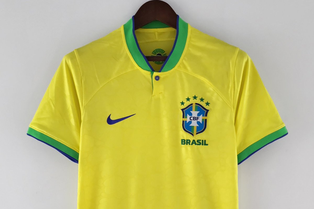 CamisaPesada's tweet photo. 🌟 GARRA BRASILEIRA!
A camisa home do Brasil para a Copa, traz o tradicional modelo canarinho, na cor amarela e tem inspiração na onça-pintada, um dos animais mais ferozes da América.

Adquira já: 

👕 Brasil Home 2022
📲 https://t.co/5x5wyAdXT2

#camisapesada
#asuafootballstore https://t.co/YCjEPu15xa