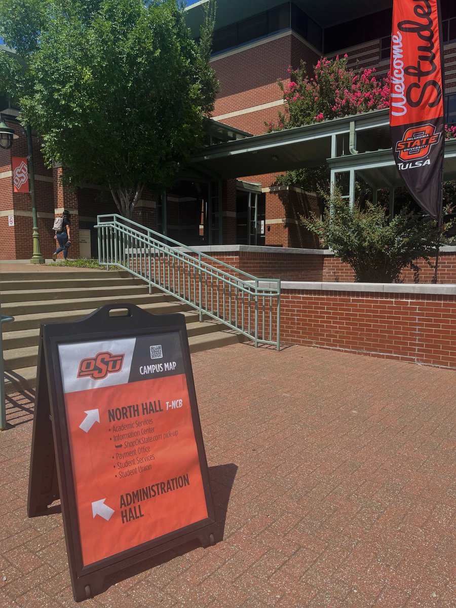 🥪Hungry? Join us for Welcome Week in the North Hall Lobby and enjoy FREE food! 🔍 Looking for advising or financial aid? Most offices are located in North Hall 130 across from the Student Union.