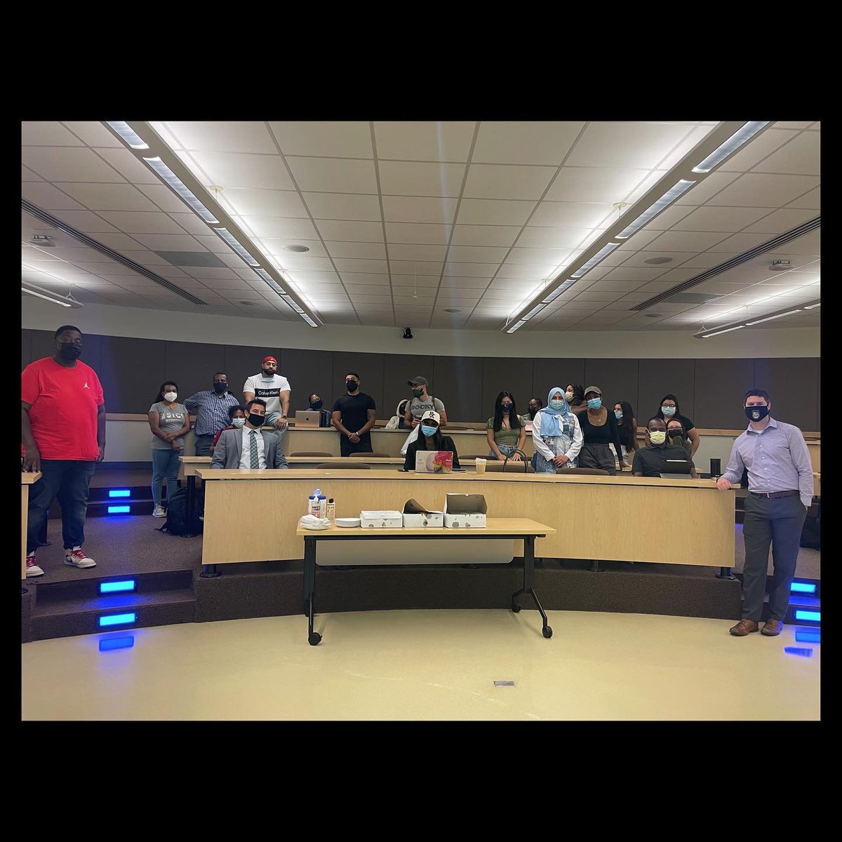 CSUPharmacy's tweet photo. School is back in session! Happy first day of classes to our CSU-COP students!
#pharmily #pharmacy #pharmacystudent #csucoppride https://t.co/KbbfOqQH3t