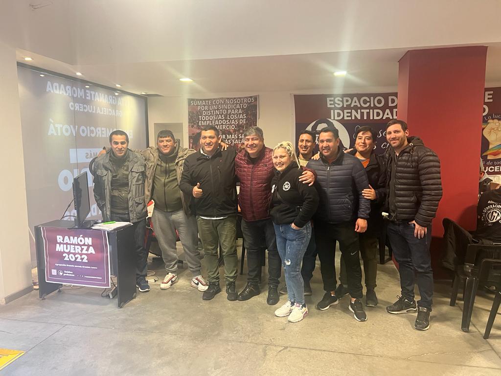 #AlertaComercio  🚨 #Unidad #Elecciones2022 

La <a href="/utc_agrupacion/">UTC</a> , quién presentó  mas de 2000 avales para su lista verde amarilla,  confirmó su apoyo a <a href="/RamonMuerza/">Ramon Muerza</a> para las próximas elecciones de #ComercioCABA