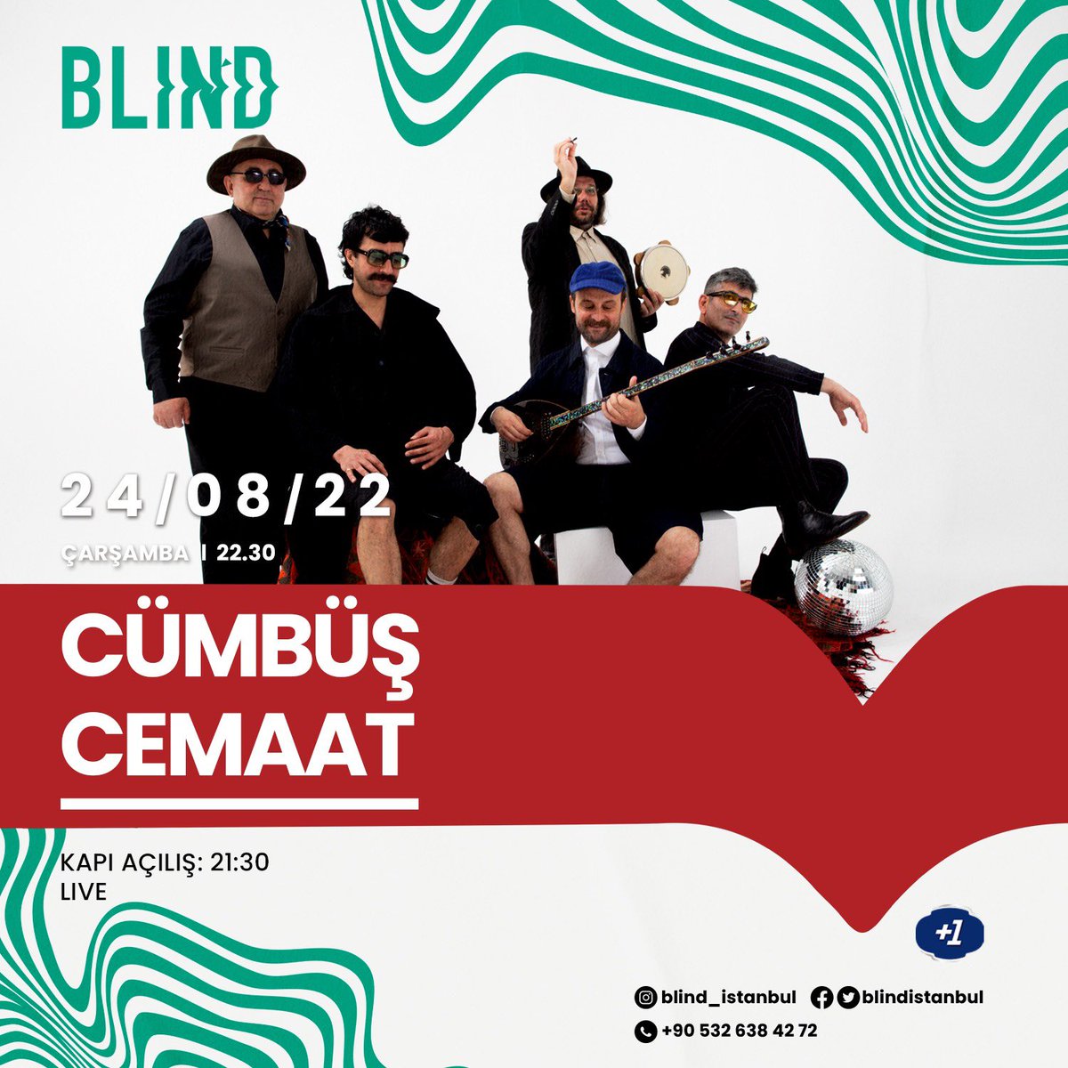 Al yanaklar şule vermiş nur gibi / Yeter gayrı yumma gözün kör gibi /
Sen de biraz naz ediyorsun amma /
Sanki buna gönlün var gibi, gibi