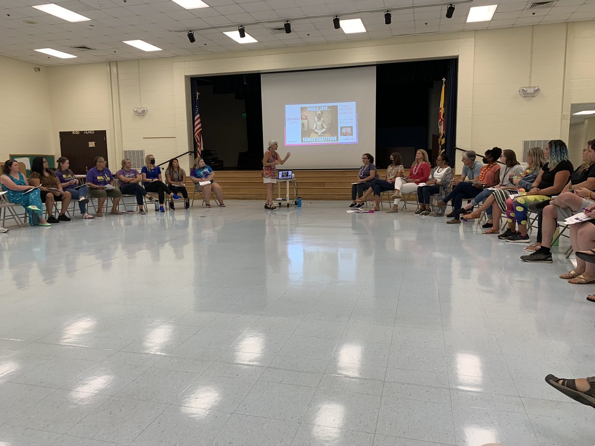 Courtney Hanley tweet media