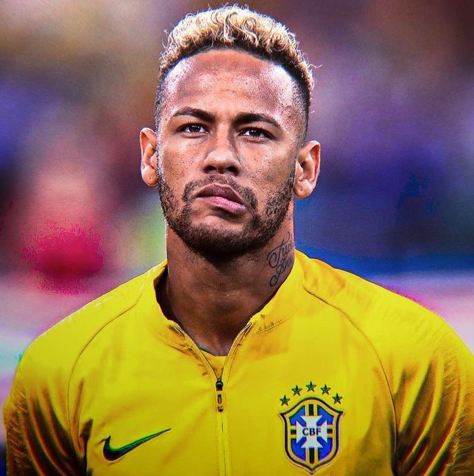 Curiosidades da Bola - PIETRO👶 on X: CURIOSIDADES DA BOLA: Uma pessoa  tirou a carta dourada de Neymar do Álbum da Copa e colocou para vender na  internet por R$9 mil. QUEM
