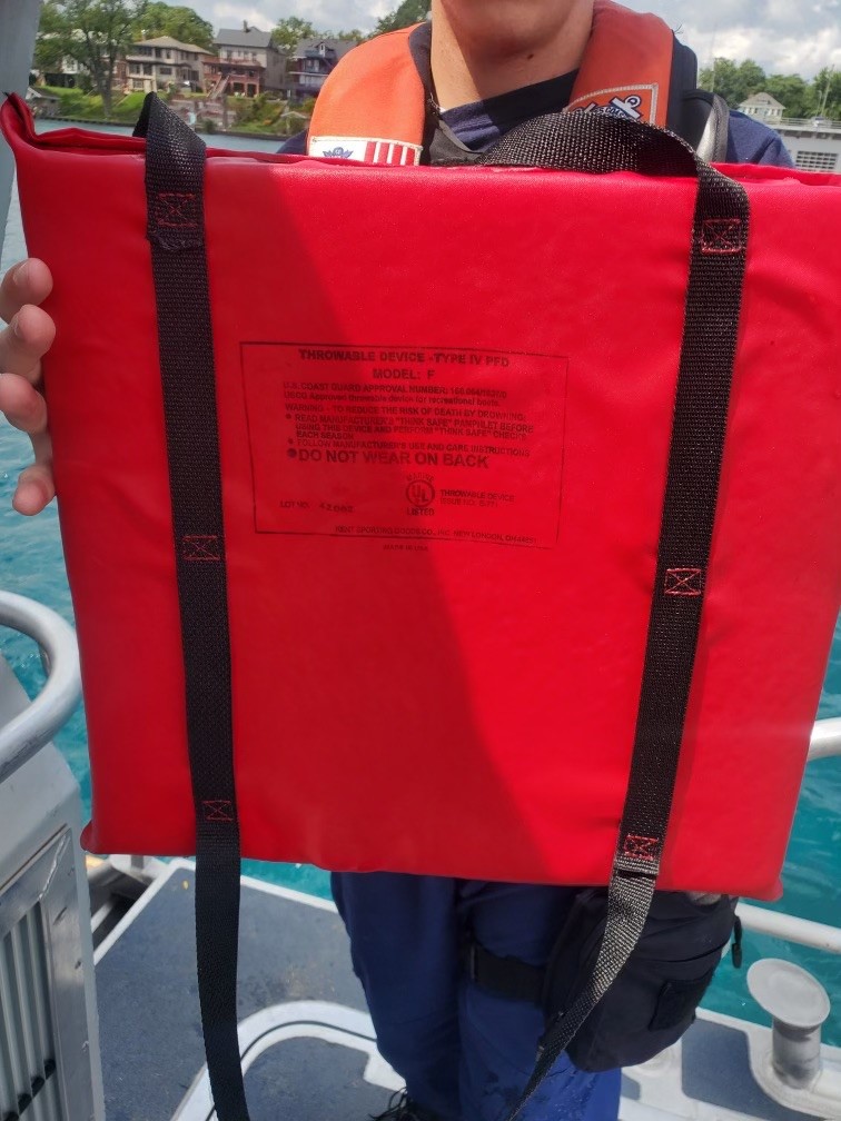 USCGGreatLakes's tweet photo. If someone spots it floating, as CGC Hollyhock did this PFD this afternoon, we search on it. Please help us preserve vital resources like helicopters and boat crews so we can help you when you really need it! Stow gear well and mark it with contact info! #GreatLakesBoatingSafety https://t.co/DUM7VBawou