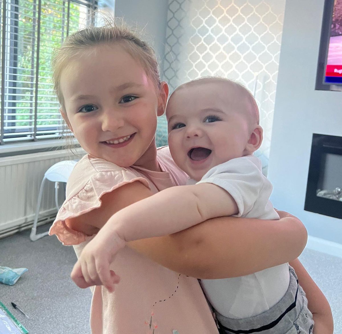 leannehobin's tweet photo. Today is national rainbow baby day 🌈Our beautiful perfect rainbow babies 🌈 Our losses caused us so much heartbreak💔but I now never take for granted how lucky & blessed we are💗💙🌈 #rainbowbaby #perfect #blessed #nancyjean #maxdavid #miscarriage https://t.co/XZ9e1oVraP
