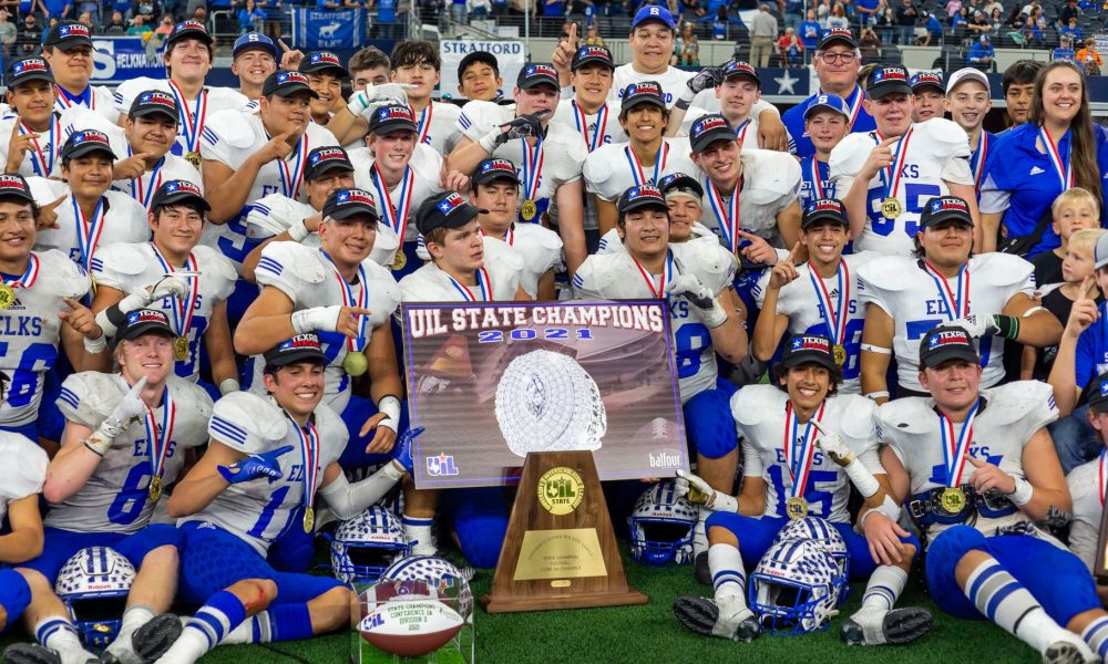 Texas HS Football (@texashsfootball) on Twitter photo Stratford Ready for New Challenge in 2A Division I
texashsfootball.com/preview-stratf…
Article by @aogburn00
Featuring: <a href="/MattLovorn/">Matt Lovorn</a> and <a href="/Stratfordelks1/">Stratford Athletics</a>
#TXHSFB Stratford Ready for New Challenge in 2A Division I
texashsfootball.com/preview-stratf…
Article by @aogburn00
Featuring: <a href="/MattLovorn/">Matt Lovorn</a> and <a href="/Stratfordelks1/">Stratford Athletics</a>
#TXHSFB