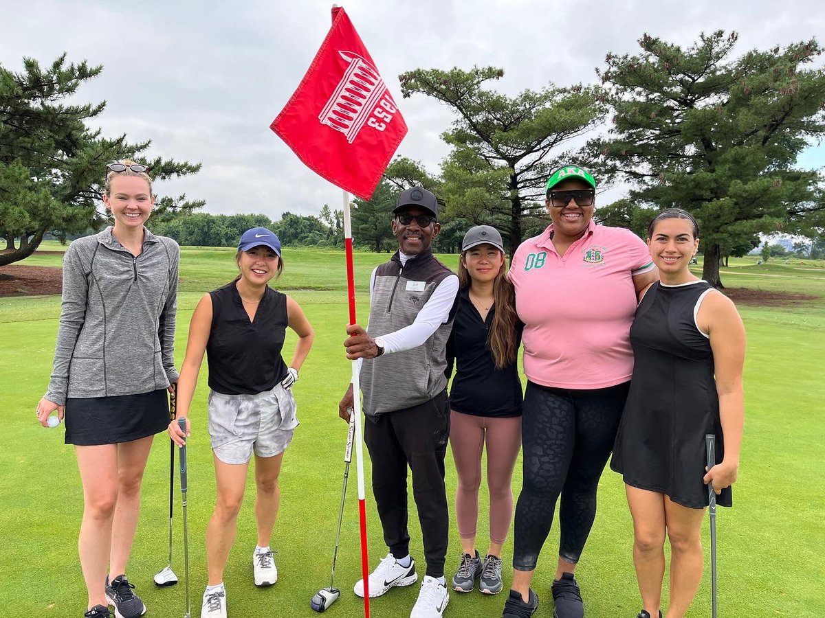 _GlobalWIN's tweet photo. Fore/Fore lessons completed! That’s a wrap on this season of GlobalWIN golf. ⛳️ We hope you all had a blast and learned a little something along the way! https://t.co/zXqtAJSMAV