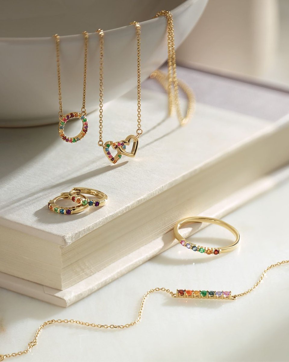 aldosfinejewel's tweet image. May this new week bring you tons of light and color, just like these gorgeous jewelry styles from #302finejewelry by @stullerinc ✨🌈🤩

Order online at the link below!

bit.ly/3Cj15ge

#colorjewelry #302onYou #jewelrytrends