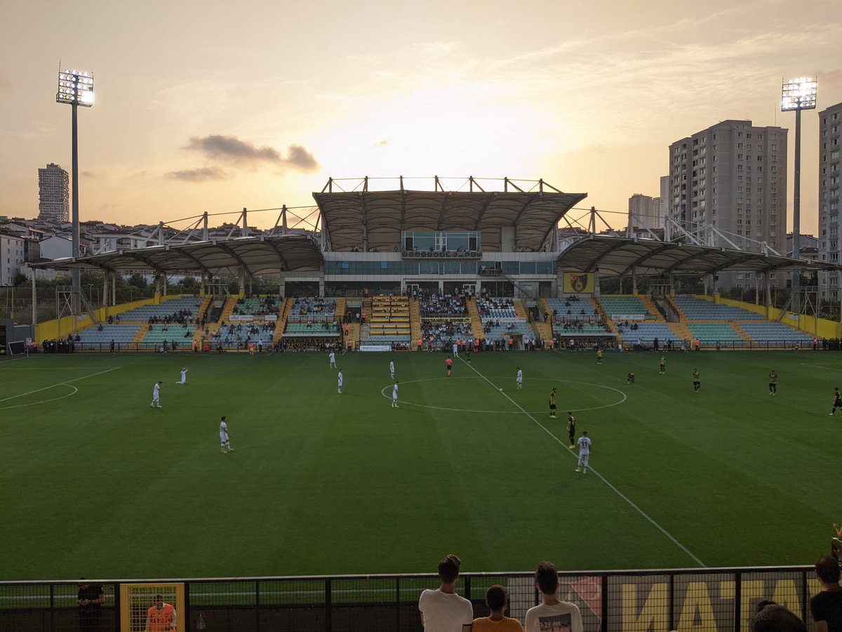 elybp10's tweet photo. Istanbulspor vs Konyaspor #superlig @lamediaturca https://t.co/yPT7SykKPY