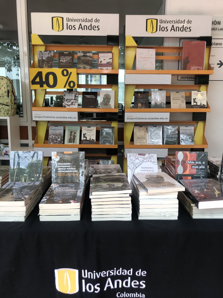 Ed_Uniandes's tweet photo. 🤩Consigue los #libros en #descuentos de @facisouniandes en la Feria del Saber, edificio Franco, segundo piso del 22 al 26 de agosto en @Uniandes.
.
.
#EdicionesUniandes #LibrosRecomendados #Psicologia #Historia #Politica #cultura #violencia #idiomas #digitalart https://t.co/ogsJ6X59tm