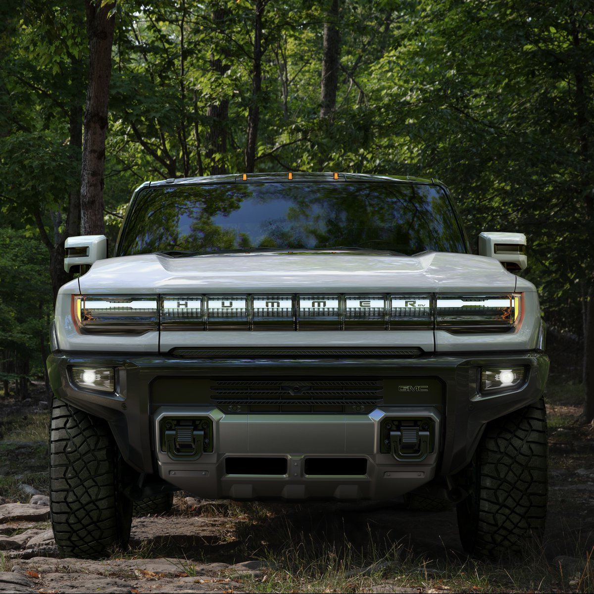 GMCcanada's tweet photo. 😍 #GMCHummerEV Pickup

Actual production models may vary. SUT initial availability early 2023. Limitations apply. At participating dealers. https://t.co/Zhx4JRCLFY