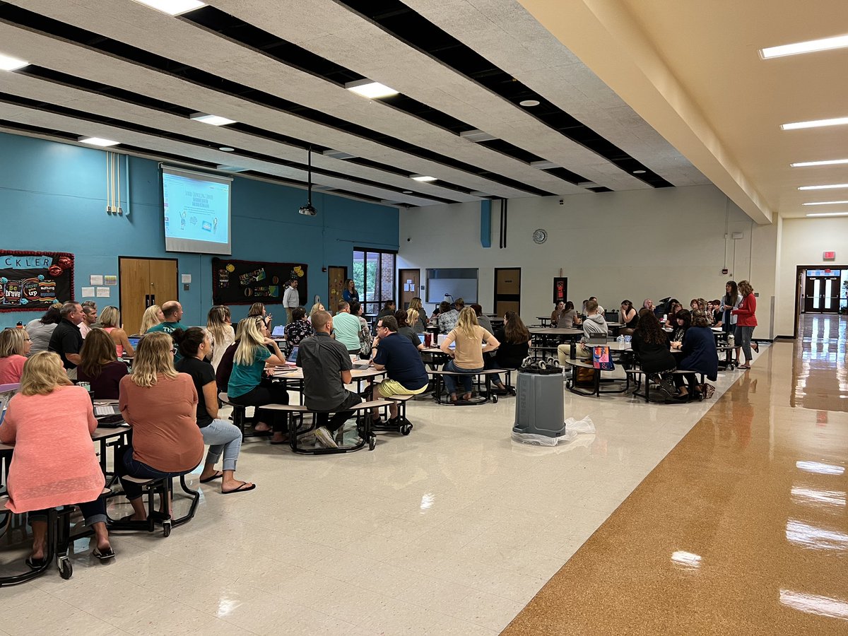DoemlingC's tweet photo. CASD administration, faculty, and staff are preparing to welcome students back for the 2022-23 school year! #GoRoughs #CattyPride #TeamCatty https://t.co/U61Kih6Sbp