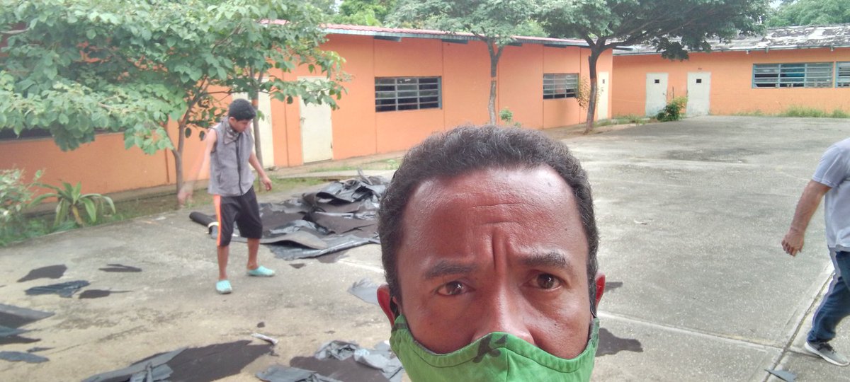 MiltonEvies's tweet photo. BRICOMILES activa en la EB América Yudith Ibarra del Municipio Peña. https://t.co/WqkcAsUxoy