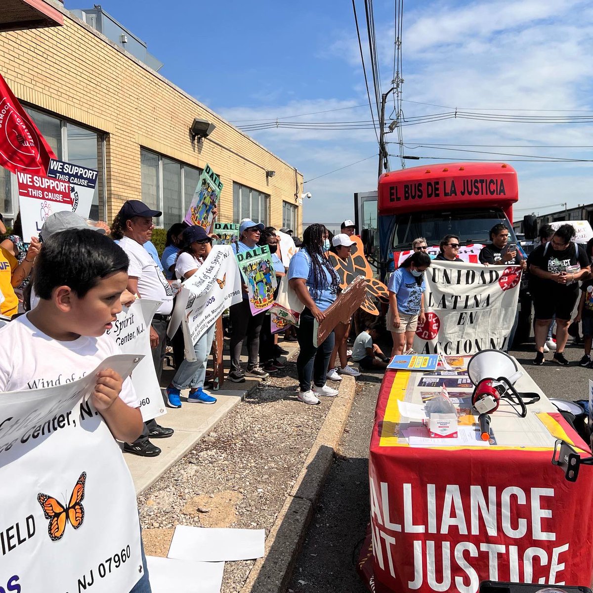 NJAIJ's tweet photo. 💥WEEKEND RECAP💥 

As we commemorated the one year anniversary of the NJ Detention Ban this Saturday, we know that immigrants can and have won before.

But our work doesn’t end with this. We’re calling for the passage of the #ValuesAct and #NewWayForwardAct NOW🗣

#ABOLISHICE https://t.co/AtlURZAabc