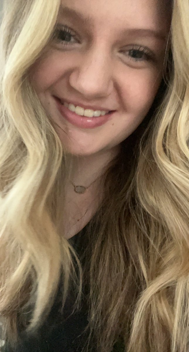 theangiewright's tweet photo. Bye bye braces! 😃 https://t.co/ZOuL188bq8