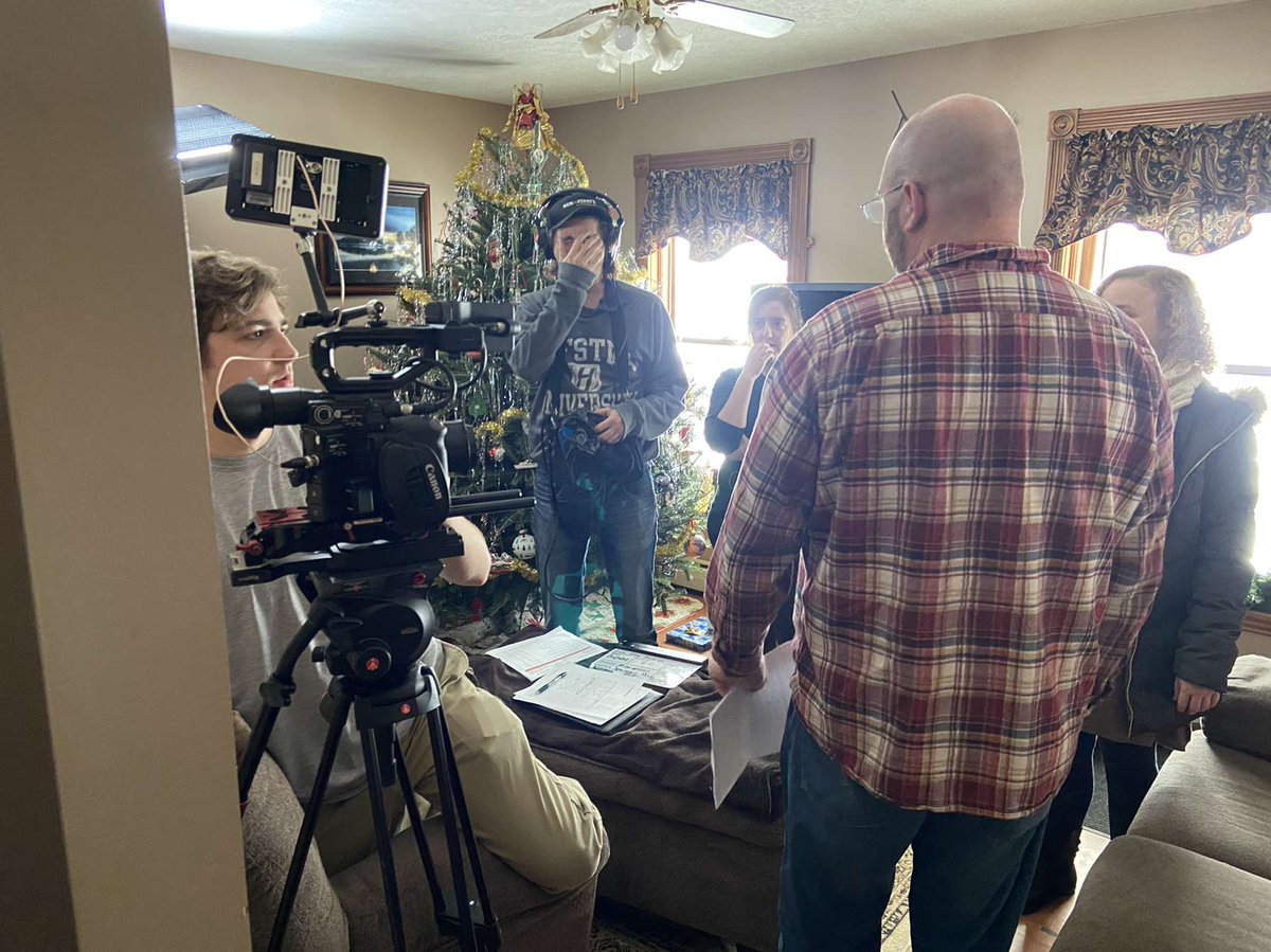 OneSessionFilm's tweet photo. It's a very Christmasy set for a film that has nothing to do with Christmas.
--
#behindthescenes #shortfilm #production https://t.co/mO7OEbjGTS