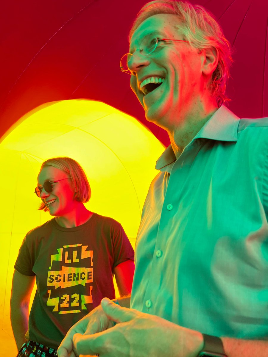 sarah_durston's tweet photo. Very proud of the #kletsbaar team for an unforgettable 3 days at Lowlands: an incredible 1400 (!) participants and even the minister for Education @RHDijkgraaf came to experience our #colourcross. Many thanks to @DienkeBos, all (ex-)NICHE-ers and MIND: you guys are the best! https://t.co/leonvEMQ7k