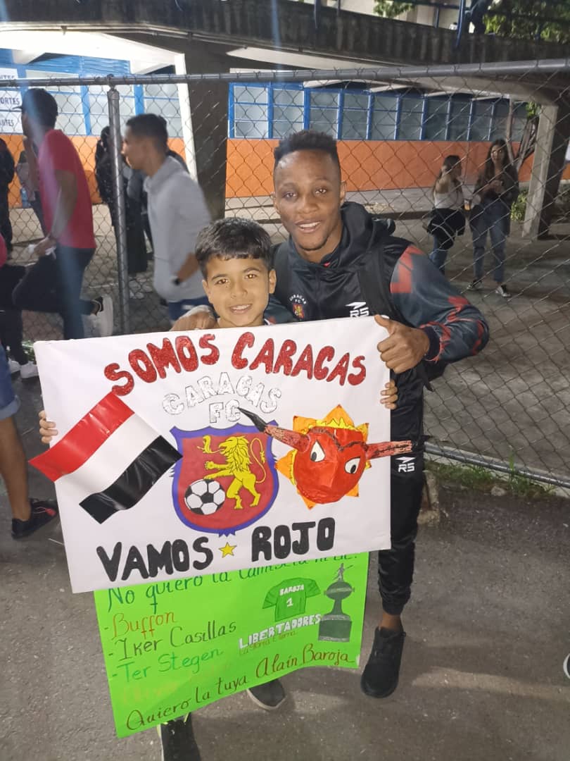 ⓘ Este usuario está en absoluta solidaridad con Osei Bonsu y con todos los jugadores africanos del <a href="/Caracas_FC/">Caracas Fútbol Club</a> 🇾🇪. No importa que los periodistas locales quiera  tapar el sol con un dedo siempre intentando perjudicar a quien no deben

NO AL RACISMO!