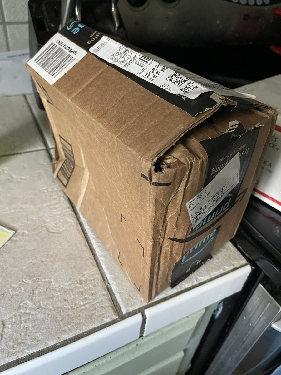 HSKERFAN's tweet photo. Let’s see how bad @amazon fucked this product up 🤬😡 https://t.co/6P6IdrYyaP