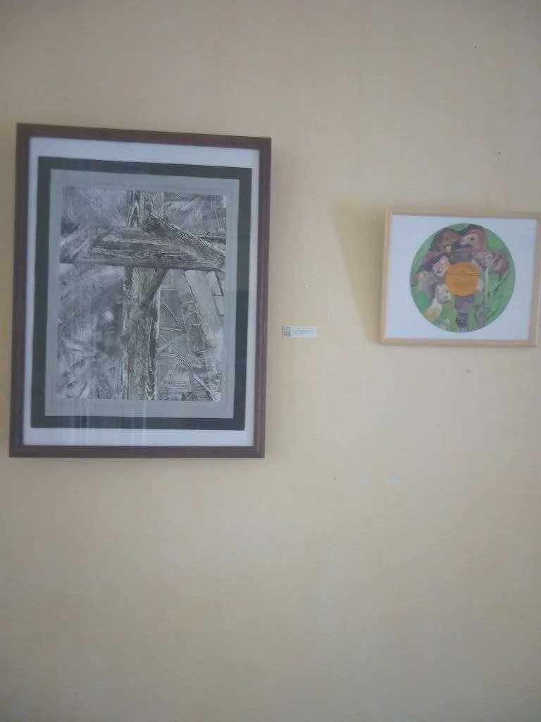 Exposición colectiva "Manos" en el fondo de Bienes culturales de Camagüey .Una propuesta de artistas jóvenes por el verano.