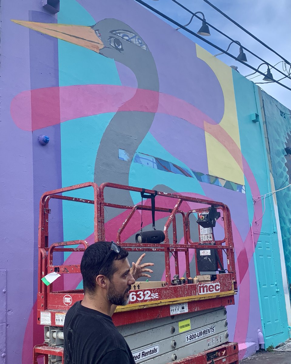 HollywoodFLCRA's tweet photo. #MuralMonday : @grabster talking about his new mural in progress with the attendees of our guided mural tour during ArtWalk last Saturday night.
#FloridasHollywood #HollywoodFL #DHMPFL #contemporaryart #publicart #artwalk #Muraltour #grabster #workinprogress #blueheron https://t.co/nb6dXoiMgq